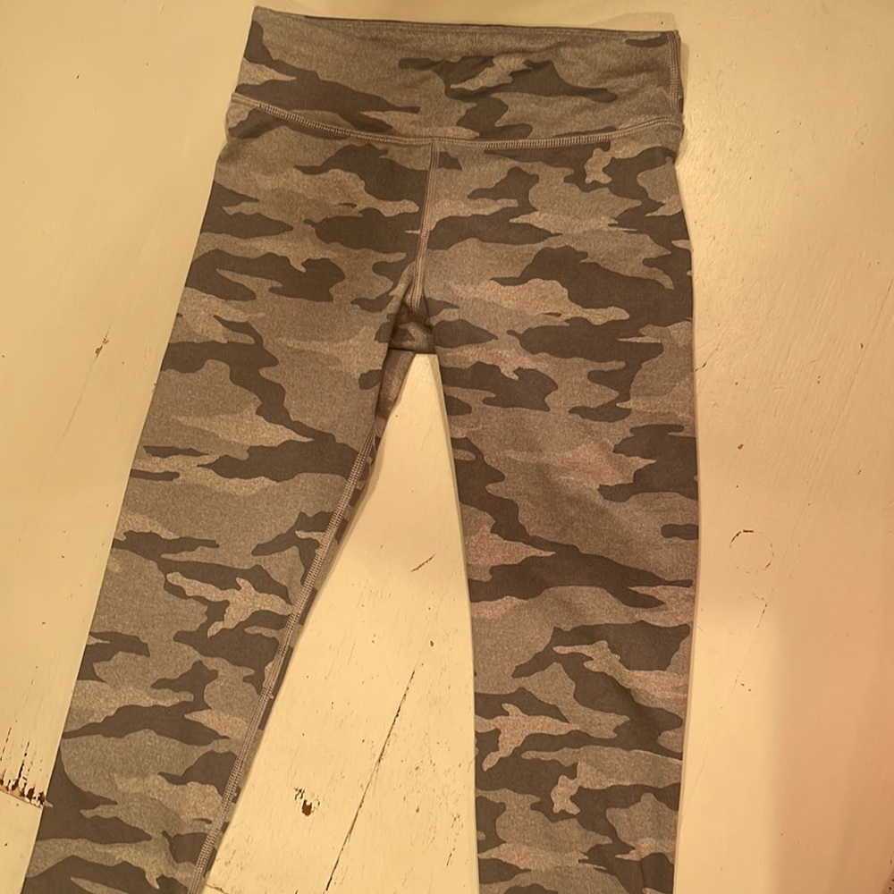 Athleta girl crop leggings size L/12
